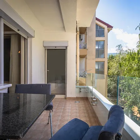 Diananina The Flat - Апартаменты Скопье