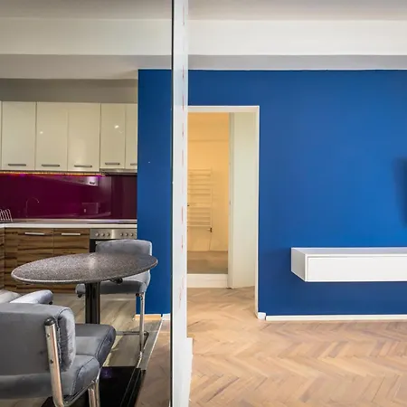 Diananina The Flat -